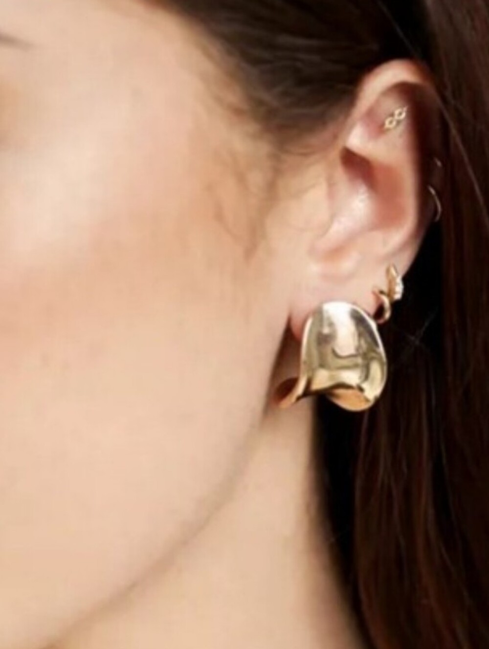 NWOB Ettika Curved Gold Stud Earrings - 18k Gold Plated